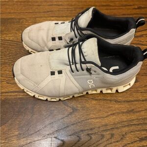 On clouds-cloud 5, waterproof!
